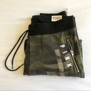 Women’s Victoria Secret PINK Camo Skinny Joggers